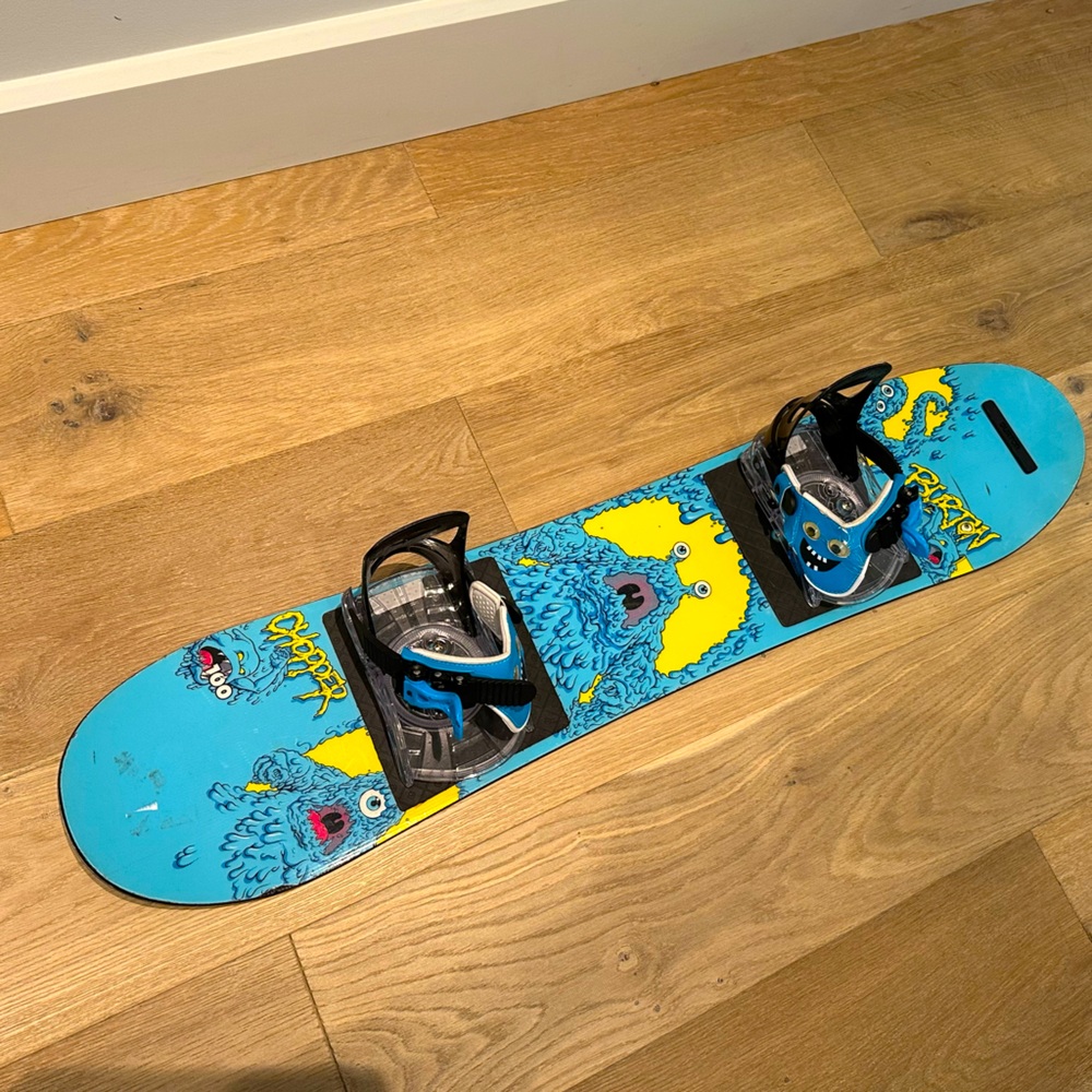 Burton Little kid board with bindings.
